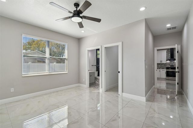 8118 N BROOKS STREET, Tampa, FL 33604