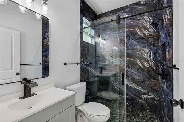 8118 N BROOKS STREET, Tampa, FL 33604