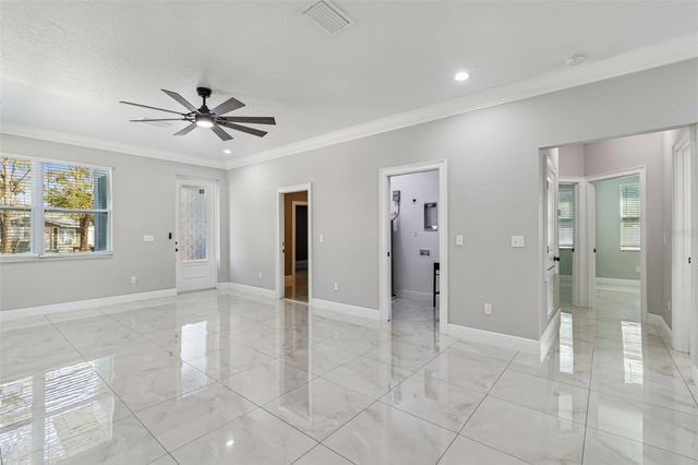 8118 N BROOKS STREET, Tampa, FL 33604