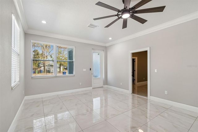 8118 N BROOKS STREET, Tampa, FL 33604