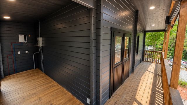 404 & 406 Kinston Loop Drive, Westminster, SC 29693