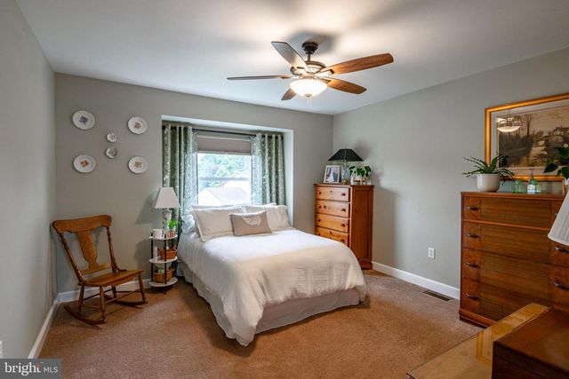 198 GENESIS DR, Blandon, PA 19510