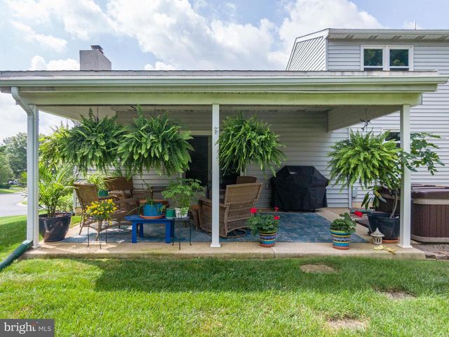 198 GENESIS DR, Blandon, PA 19510