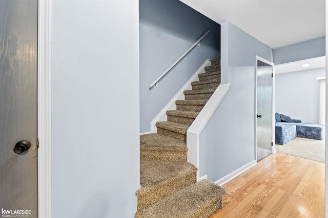 16880 Kingsbrooke Drive, Clinton Twp, MI 48038