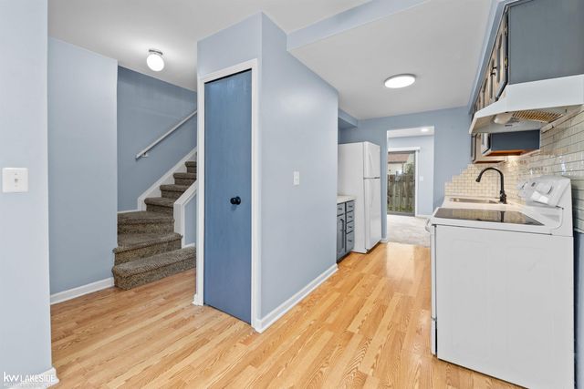 16880 Kingsbrooke Drive, Clinton Twp, MI 48038