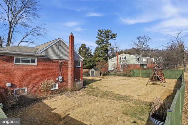 5201 RICHENBACHER AVE, Alexandria, VA 22304