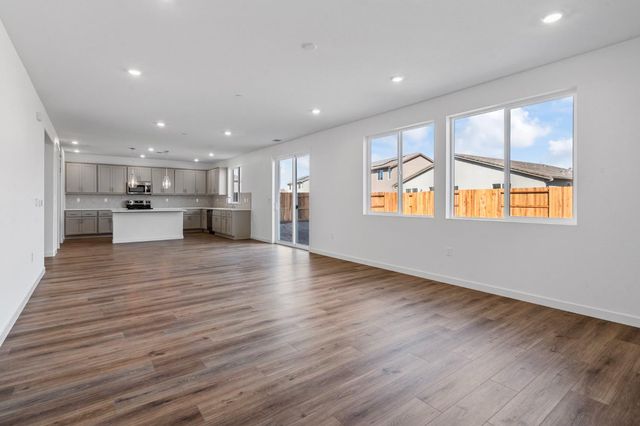 3477 Hoopwood Dr, Manteca, CA 95337