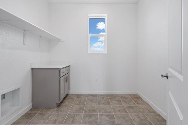 3477 Hoopwood Dr, Manteca, CA 95337