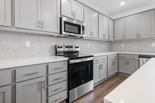 3477 Hoopwood Dr, Manteca, CA 95337