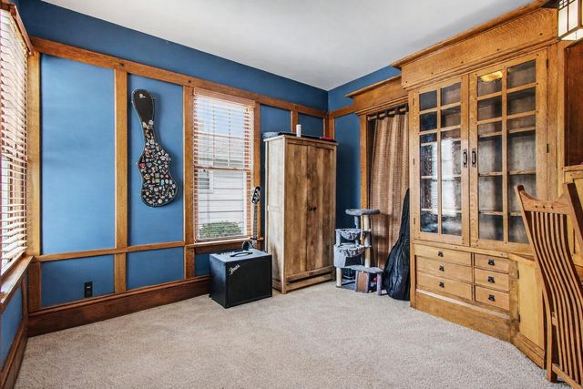 414 E Clark Street, Crown Point, IN 46307