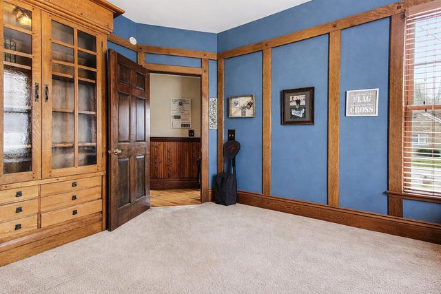414 E Clark Street, Crown Point, IN 46307