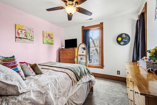 414 E Clark Street, Crown Point, IN 46307