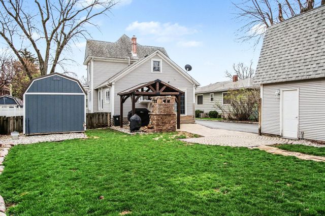 414 E Clark Street, Crown Point, IN 46307