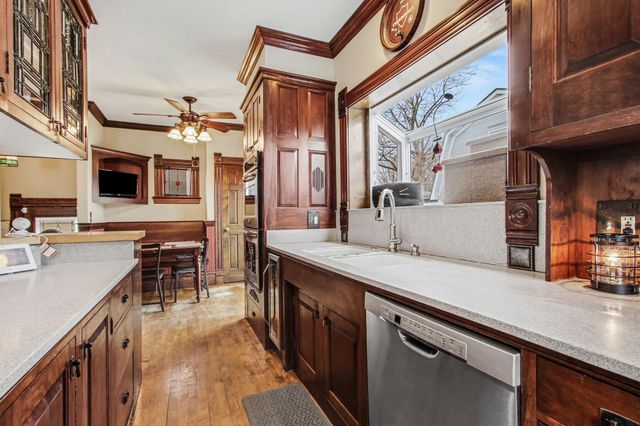 414 E Clark Street, Crown Point, IN 46307