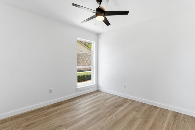 2409 Aquaduct Drive, Bedford, TX 76022