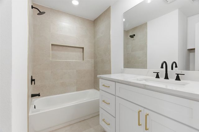 2409 Aquaduct Drive, Bedford, TX 76022