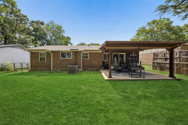3101 Forestdale Lane, Balch Springs, TX 75180