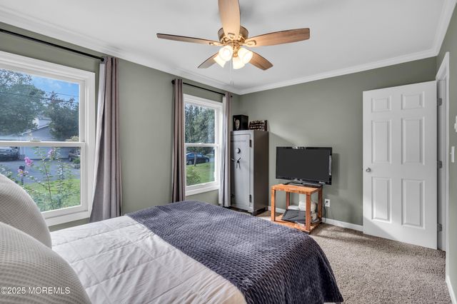 20 Colonial Drive, Little Egg Harbor, NJ 08087