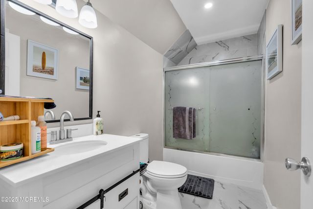 20 Colonial Drive, Little Egg Harbor, NJ 08087