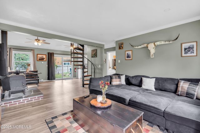 20 Colonial Drive, Little Egg Harbor, NJ 08087