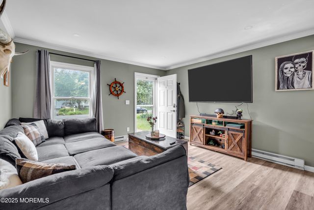 20 Colonial Drive, Little Egg Harbor, NJ 08087