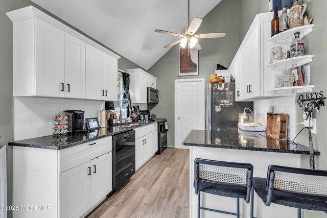 20 Colonial Drive, Little Egg Harbor, NJ 08087