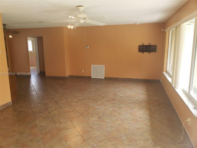 510 SW 70th Avenue, Pembroke Pines, FL 33023