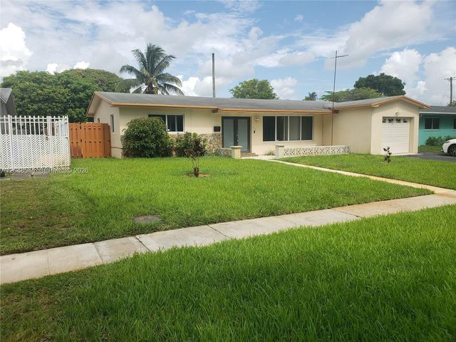 510 SW 70th Avenue, Pembroke Pines, FL 33023