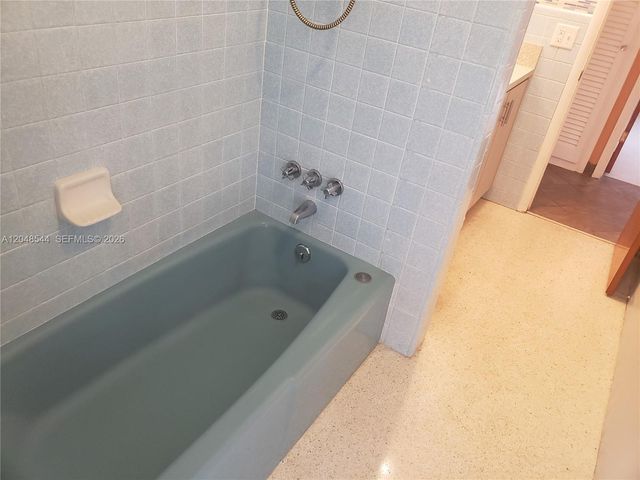 510 SW 70th Avenue, Pembroke Pines, FL 33023