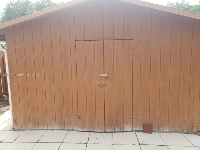 510 SW 70th Avenue, Pembroke Pines, FL 33023