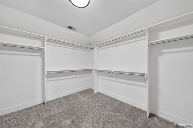 4176 Oak Tree Circle, Rochester, MI 48306