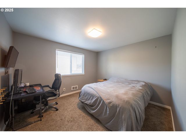 1010 RAECHEL Rd, Lakeside, OR 97449