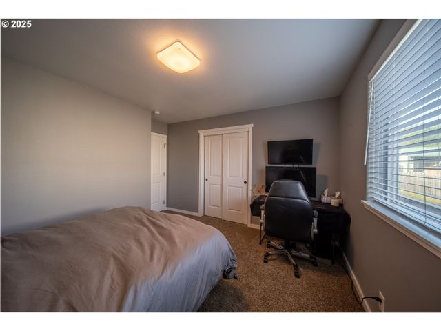 1010 RAECHEL Rd, Lakeside, OR 97449