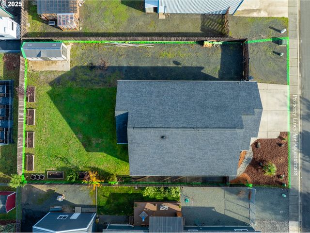 1010 RAECHEL Rd, Lakeside, OR 97449