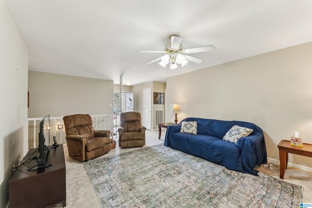 2004 DARWIN CIRCLE, Kimberly, AL 35091