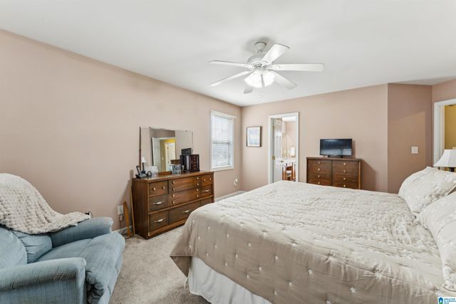 2004 DARWIN CIRCLE, Kimberly, AL 35091