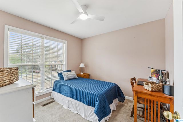 2004 DARWIN CIRCLE, Kimberly, AL 35091