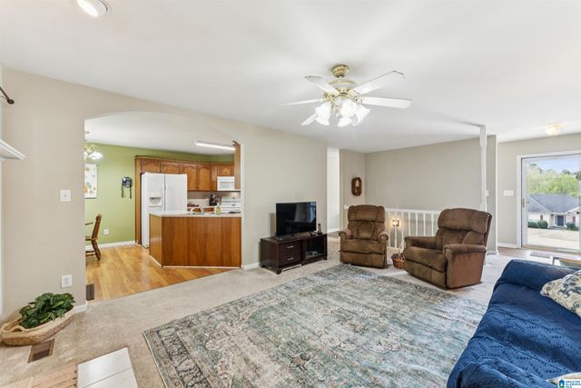 2004 DARWIN CIRCLE, Kimberly, AL 35091