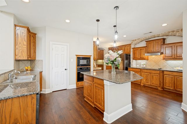 10172 Bowling Green Drive, Frisco, TX 75035