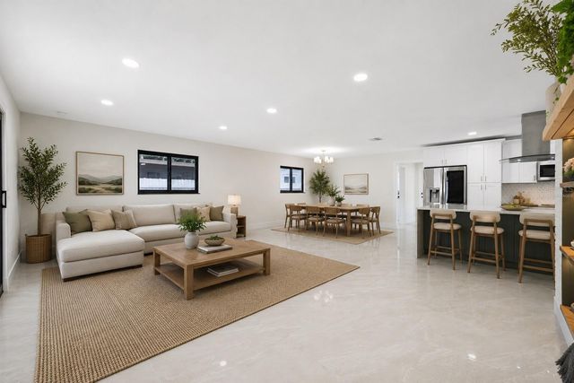 4707 W PAUL AVENUE, Tampa, FL 33611