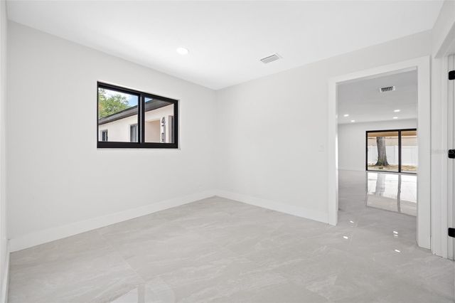 4707 W PAUL AVENUE, Tampa, FL 33611