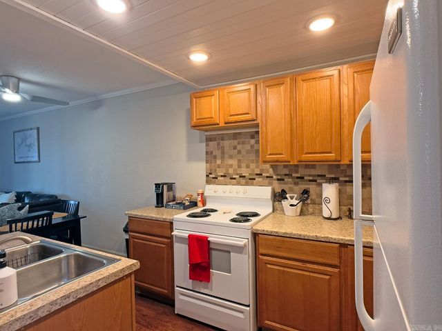 104 Chelsea Drive, Fairfield Bay, AR 72088