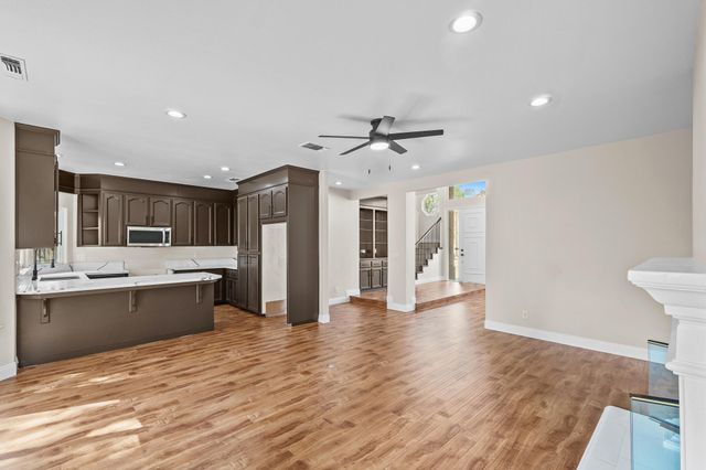 2669 E Sean Avenue, Fresno, CA 93720