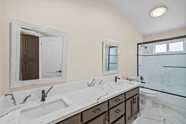 2669 E Sean Avenue, Fresno, CA 93720