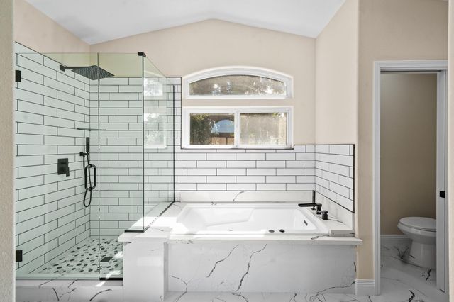 2669 E Sean Avenue, Fresno, CA 93720