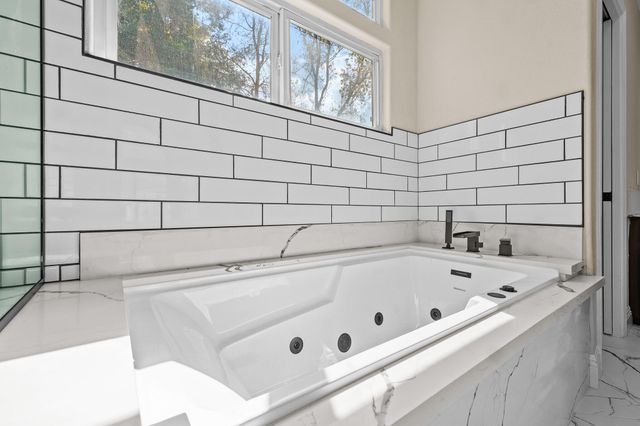 2669 E Sean Avenue, Fresno, CA 93720