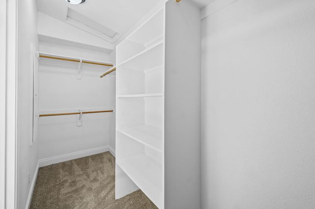 2669 E Sean Avenue, Fresno, CA 93720