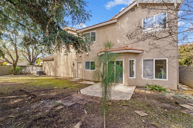 2669 E Sean Avenue, Fresno, CA 93720