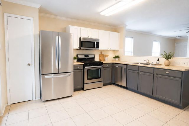 1107 CANADA WILD DR, Buda, TX 78610