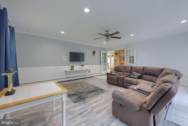 408 MARLOWE GARTH, Red Lion, PA 17356